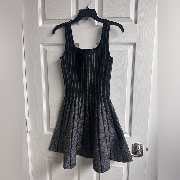 Russella Athletic Black and Silver Knit - Picture 4 of 6